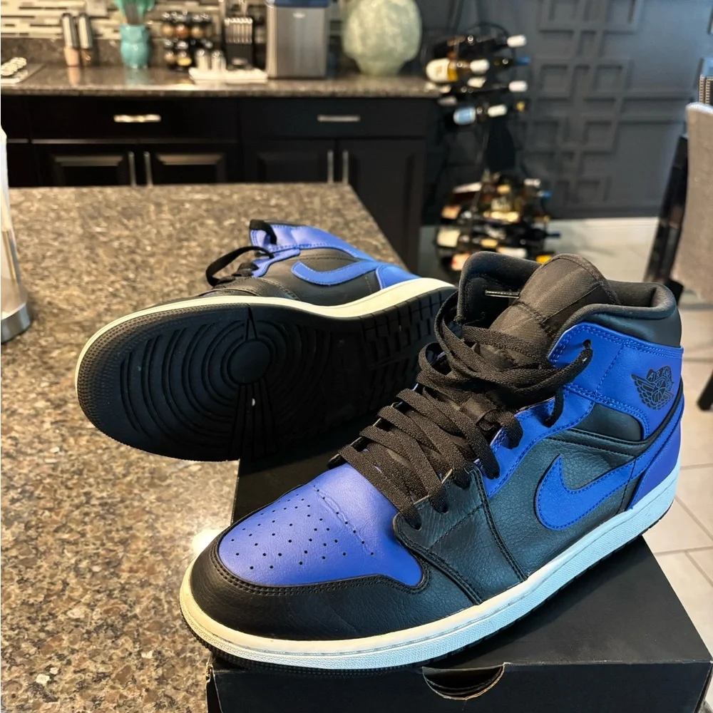 Jordan Men's Black and Royal Blue Sneakers - Picture 5 of 7